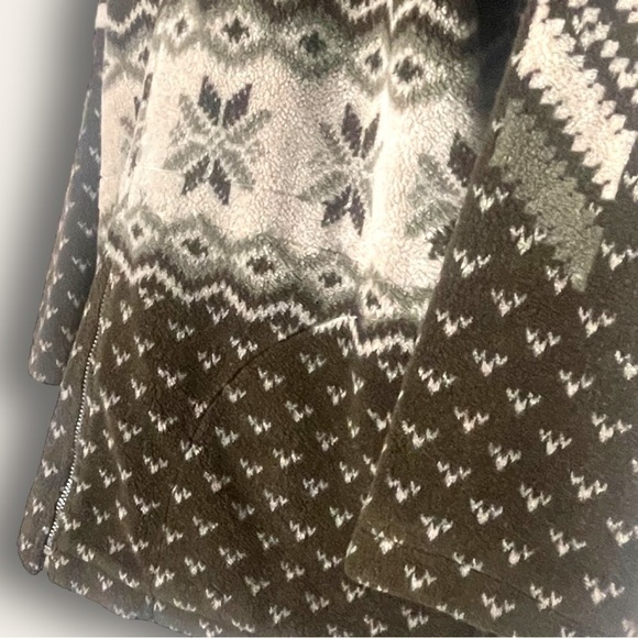 MUSKOKA Lakes Plush Zip Front Jacket Size Medium Green - Picture 8 of 16